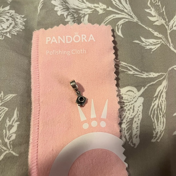 Pandora Graduation Cap Charm - Picture 2 of 4